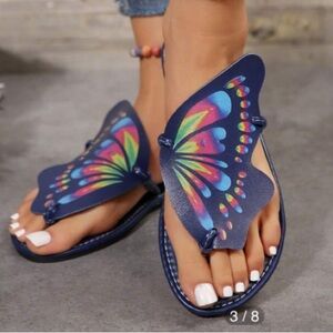 Nwt butterfly sandals